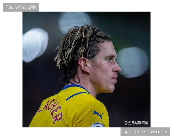 福登与贝林厄姆争夺英格兰中场核心位置，新星对决引热议