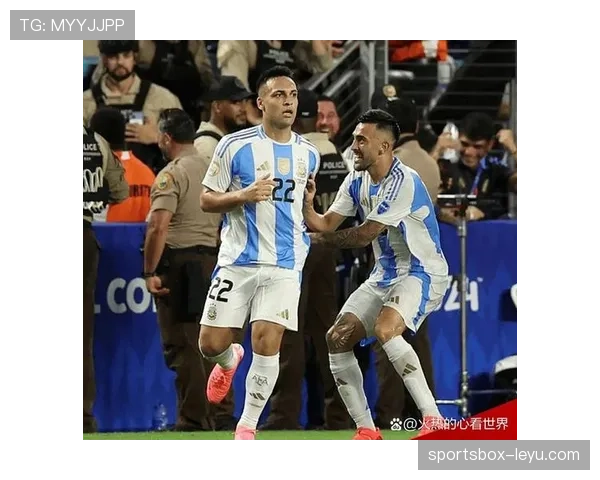 美洲杯点球大战再掀高潮,球队英雄闪耀赛场迈向传奇 美洲杯点球大战再掀高潮,球队英雄闪耀赛场迈向传奇