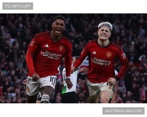 控球率虚高,曼联中场一碰就乱,问题藏不住了 控球率虚高,曼联中场一碰就乱,问题藏不住了